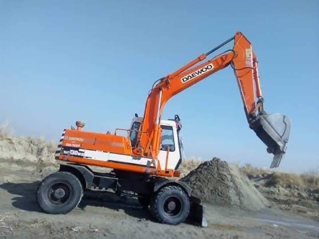 Daewoo Solar Excavator 130#