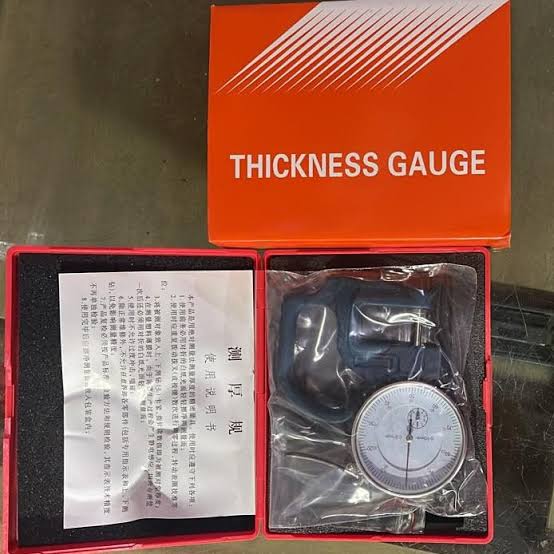 Thicknes gauge